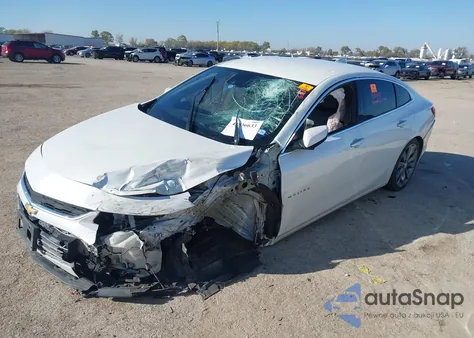 2016 Chevrolet Malibu Premier z USA, uszkodzony, nr VIN 1G1ZH5SXXGF192535